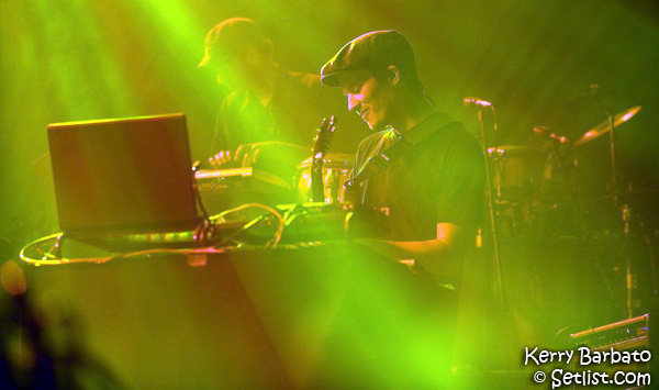 090703-483-STS9