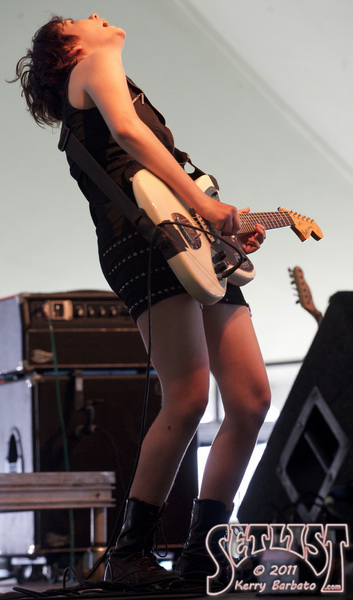 110602-023-ThoseDarlings