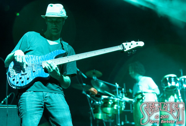 110602-405-UmphreysMcGee