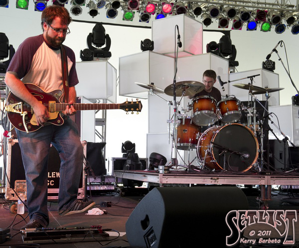 110604-074-FamilyGrooveCompany