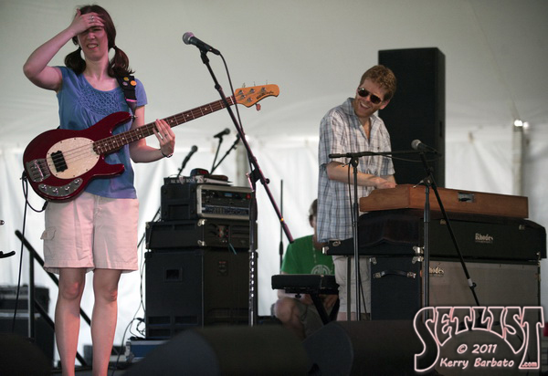 110604-090-FamilyGrooveCompany