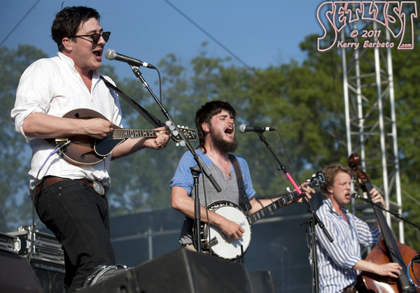 110604-168-Mumford&Son