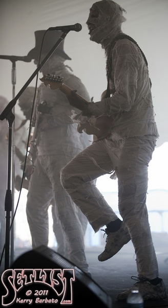 110605-115-HereComeTheMummies