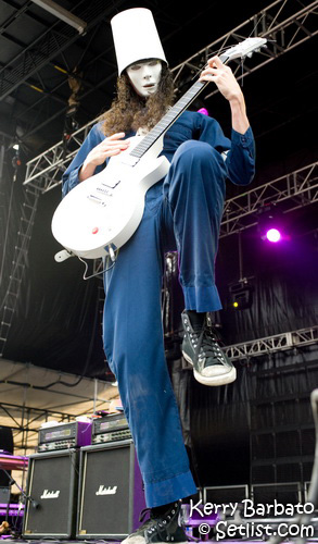 Buckethead