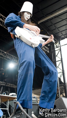 Buckethead