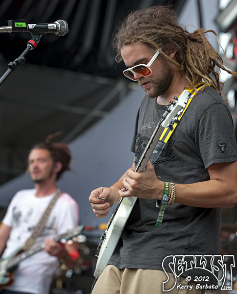SOJA