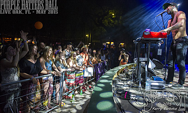 NahkoAndMedicineForThePeople