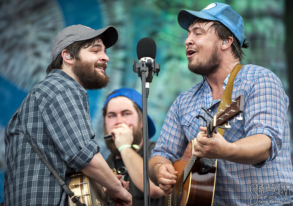 HorseshoesAndHandGrenades