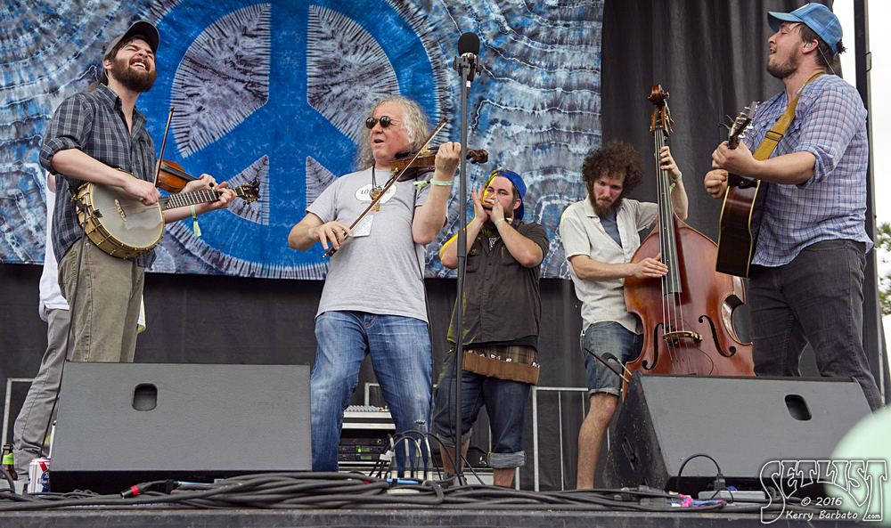 HorseshoesAndHandGrenades