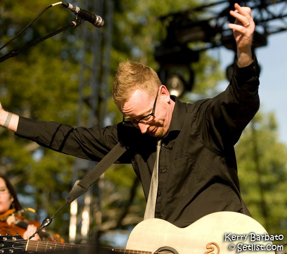 090703-224-FloggingMolly