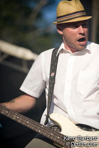 090703-249-FloggingMolly