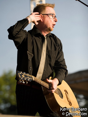 090703-250-FloggingMolly