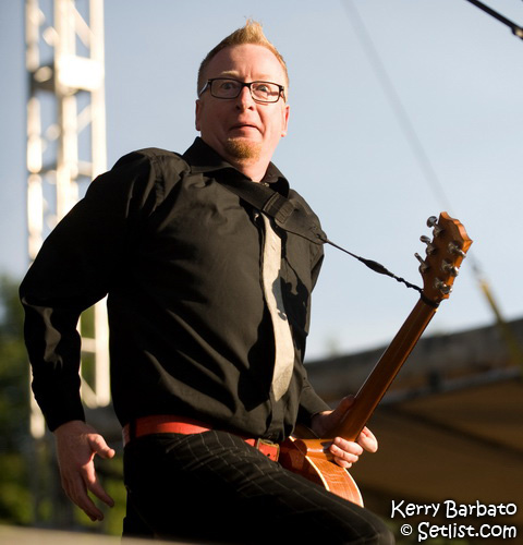 090703-264-FloggingMolly